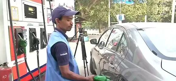 Petrol Diesel price: लगातार 10वें दिन घटे पेट्रोल के दाम, जानें आज के रेट