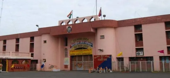 मध्‍य प्रदेश : थानों में जमा कराये गये 2 लाख 48 हजार 493 शस्त्र