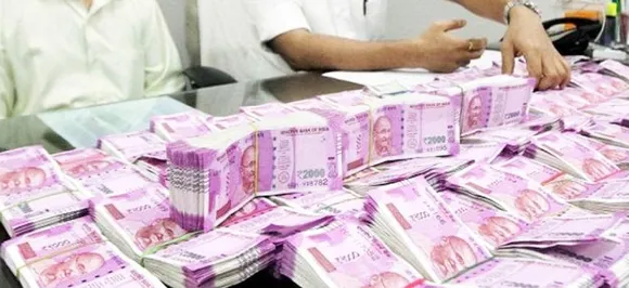 मप्र : छतरपुर में कार से ढाई करोड़ रुपये बरामद, 3 हिरासत में