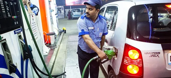 और घटे पेट्रोल-डीजल के दाम, जानें नया रेट