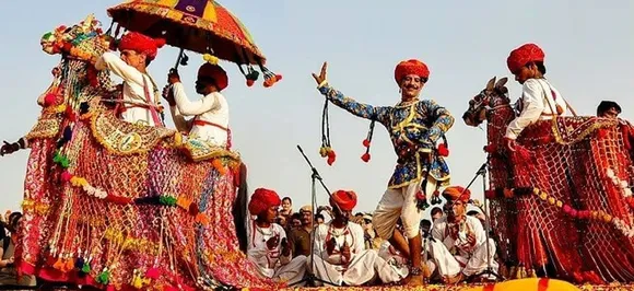 Pushkar mela : विदेशी महिलाओं के साथ राजस्थानी महिलाओं ने खेले गेम