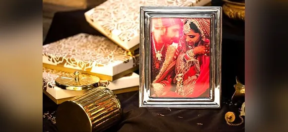 Newlyweds रणवीर और दीपिका ने शादी में आए मेहमानों को दिया एक बेहद खास तोहफा