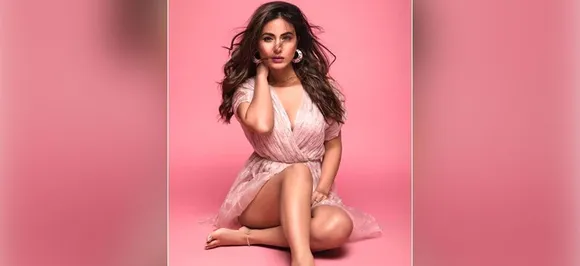 Bigg Boss में धमाल मचाने के बाद बनीं 'कोमोलिका', अब बॉलीवुड में खूबसूरती के जलवे बिखेरेंगी हिना खान?