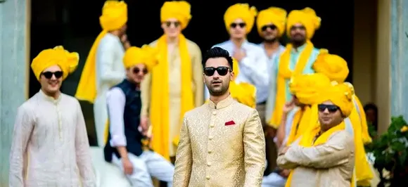 मेहंदी-संगीत हो या शादी, दोस्त के खास फंक्शन में कैसा हो आपका ड्रेस, यहां पढ़ें