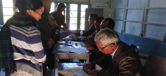 मिजोरम चुनाव: दोपहर चार बजे तक 73 फीसदी से ज्यादा मतदान, 106 साल की महिला ने डाला वोट