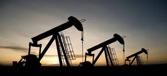 Crude Oil: इस सप्ताह 11 फीसदी लुढ़का कच्चा तेल, घटेंगे पेट्रोल-डीजल के दाम