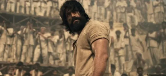 शाहरुख की 'जीरो' से आगे निकली KGF, पहले दिन कमाए इतने करोड़