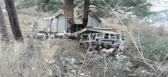 जम्‍मू-कश्‍मीर: ITBP के जवानों को ले जा रही बस खूनी नाले के पास खाई में गिरी, 1 जवान की मौत, 24 जख्मी