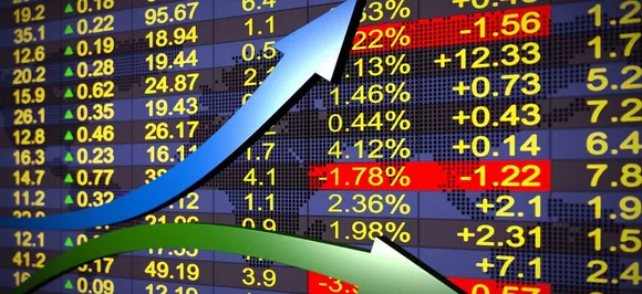 Stock Market Live : गिरावट के साथ हो रहा शेयर बाजार में कारोबार