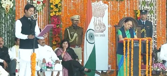 कमलनाथ के 13 कैबिनेट और 12 राज्‍यमंत्री ने ली शपथ, पढ़ें पूरी लिस्ट...