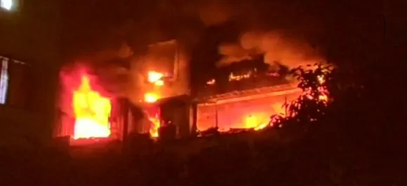 मुंबई: चेंबूर में सोसाइटी की बहुमंजिला इमारत में लगी भीषण आग, 5 की मौत, 2 घायल