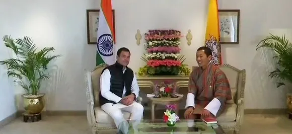 राहुल गांधी भूटान के प्रधानमंत्री लोटे शेरिंग से मिले