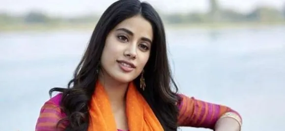 जाह्नवी कपूर की इस फोटोशूट को देखकर आ जाएगी श्रीदेवी की याद लेकिन नाराज हैं बोनी कपूर