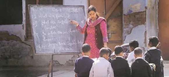 गुजरात सरकार ने जारी किया फरमान, अब स्कूल में बच्चों को बोलना होगा 'जय हिंद' या 'जय भारत'