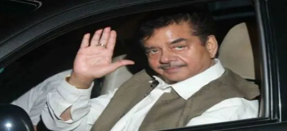 शत्रुघ्न सिन्हा का पीएम मोदी पर निशाना, कहा- वास्तविक पत्रकारों से करें सामना