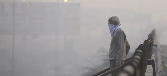 दिल्ली में धुंधभरी सुबह, वायु गुणवत्ता 'बेहद खराब', बारिश के आसार