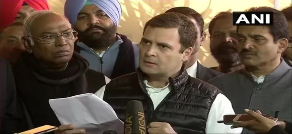 राफेल पर राहुल का फिर सरकार पर हमला, बोले- झूठ बोल रही हैं रक्षा मंत्री, मोदी 15 मिनट मुझसे बहस करें