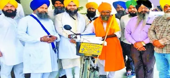 बेटा अमेरिका में डॉक्टर, बुजुर्ग पिता ने साइकिल से नाप दिया देश का कोना-कोना, पूरी की 2.20 लाख KM की यात्रा