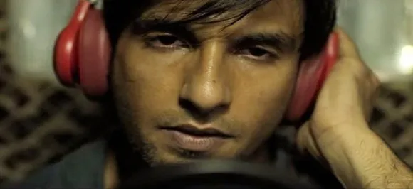 Gully Boy Trailer: रैपर के अवतार में छा गए रणवीर सिंह, आलिया भट्ट के तेवर देख रह जाएंगे दंग