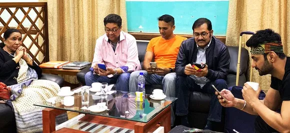 आशा भोसले को किया इग्नोर तो दिग्गज सिंगर ने Twitter पर यूं उतारा गुस्सा!