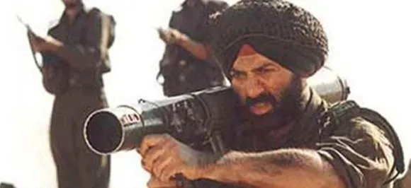 एक से बढ़कर एक हैं देशभक्ति के ये गाने, जो आपको भर देंगे जोश से