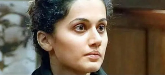 तापसी पन्नु हुई आउट, 'पिंक' के रीमेक में नजर आएगी ये दिग्गज अभिनेत्री