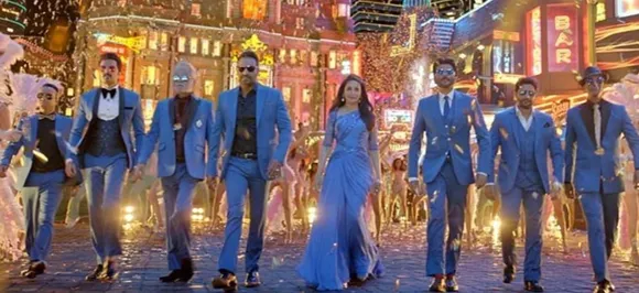Video: 'टोटल धमाल' का पहला गाना 'पैसा ये पैसा' हुआ रिलीज, माधुरी दीक्षित का दिखा स्वैग