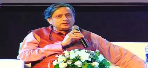 शशि थरूर ने योगी कैबिनेट को कहा नंगा तो यूपी के मंत्री ने दिया ऐसा जवाब कि...