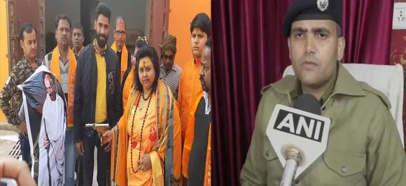 अलीगढ़: हिंदू महासभा ने गांधीजी के पुतले को गोली मारी, 8 लोगों के खिलाफ मामला दर्ज
