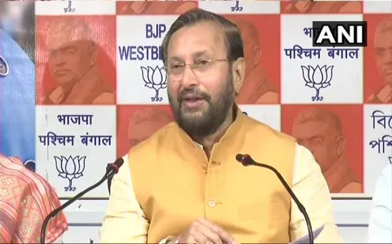 ममता किसे बचाना चाहती हैं, शीर्ष अधिकारी को या खुद को : जावड़ेकर