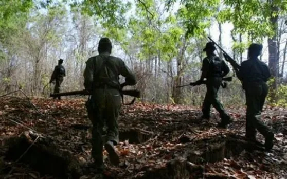 छत्तीसगढ़ः बीजापुर में सुरक्षाबलों की बड़ी सफलता, 10 नक्सलियों को किया ढेर