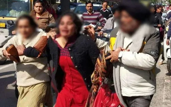 टॉयलेट सीट ठीक करने आए शख्स के प्यार में पागल हुई शादीशुदा महिला, प्रेमी के लिए छोड़ दिया घर-परिवार और फिर...