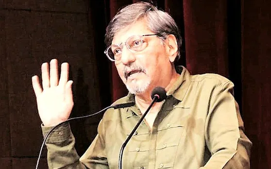 मुंबई: सरकार के खिलाफ बोलने पर बीच में रोका गया अमोल पालेकर का भाषण, देखें Video