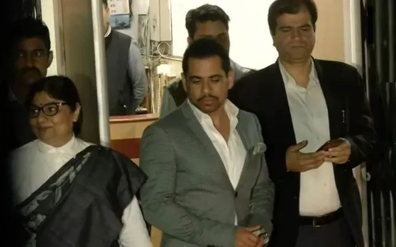 मनी लॉड्रिंग मामले में राबर्ट वाड्रा से पांचवीं बार हुई पूछताछ, ईडी दफ्तर से निकले बाहर