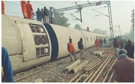 चेन्नई-मंगलौर सुपरफास्ट ट्रेन के दो डिब्बे पटरी से उतरे, कोई हताहत नहीं