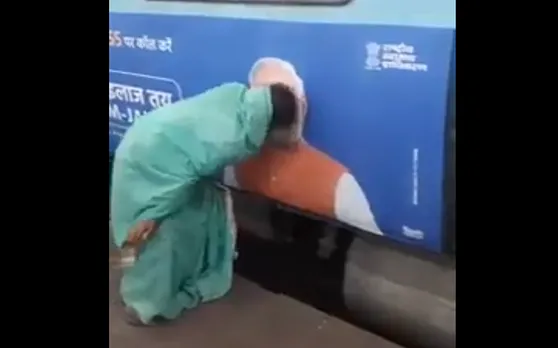VIDEO: विज्ञापन में प्रधानमंत्री नरेंद्र मोदी को चूम रही थी महिला, सोशल मीडिया पर वायरल हुआ वीडियो