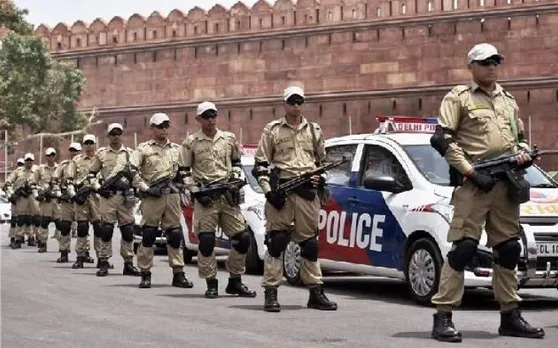 सेना के मूवमेंट की वीडियोग्राफी करने पर लगी रोक, दिल्ली पुलिस को मिला निर्देश