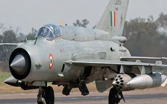 लापता पायलट की सुरक्षा को लेकर राजनीतिक दलों ने जताई चिंता, अरविंद केजरीवाल ने कहा- पूरे देश को अपने बेटे पर गर्व