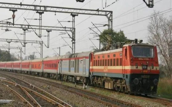 रेलवे ने दिया यात्रियों को खास तोहफा, होली पर चलाएंगी ये स्पेशल ट्रेनें, यहां जानें समय और तारीख