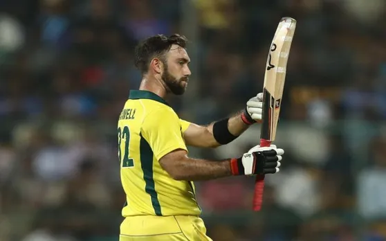 IND vs AUS 1st ODI: 40 रनों की पारी खेलने के बाद शमी की गेंद पर क्लीन बोल्ड हुए मैक्सवेल, पारी में लगाए 5 चौके