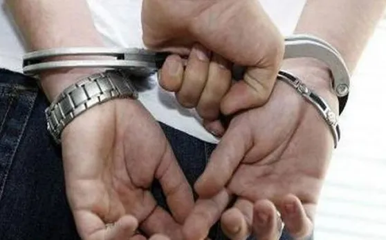 जयपुर एयरपोर्ट पर यात्री के मिठाई का डिब्‍बा खोलते ही दंग रह गए कस्‍टम के अधिकारी