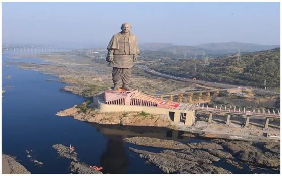 स्टैच्यू ऑफ यूनिटी जाने के लिए ट्रेन के बाद बस भी हुई लांच, राजकोट की मेयर ने दिखाई हरी झंडी