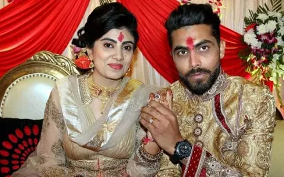 लोकसभा चुनाव से पहले इस दिग्‍गज क्रिकेटर पत्नी ने थामा बीजेपी का हाथ