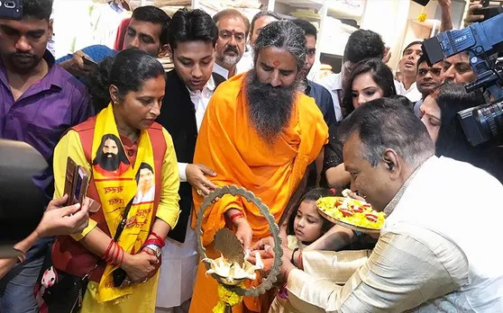 बाबा रामदेव बोले-सेना पर सवाल उठाना देश से गद्दारी और धोखा