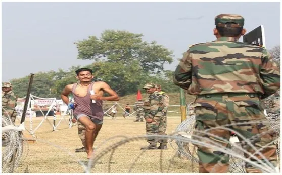 Jammu & Kashmir: सेना में भर्ती होने के लिए युवाओं में दिख रहा जोश