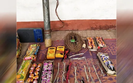 छत्तीसगढ़ के राजनांदगांव में सुरक्षा बलों ने नक्सलियों के दो डंप किए बरामद