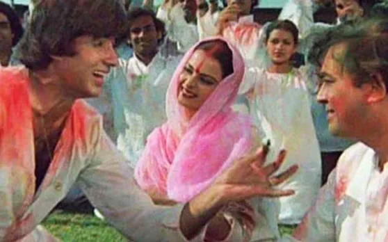 अमिताभ बच्चन और रेखा पर फिल्माए गए आइकॉनिक सॉन्ग 'रंग बरसे' से जुड़ा है ये विवाद, क्या आप जानते हैं?