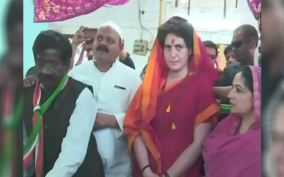 Live Updates: प्रियंका गांधी पहुंचीं विध्यवासिनी मंदिर, विजिटर बुक में लिखा-जय माता दी