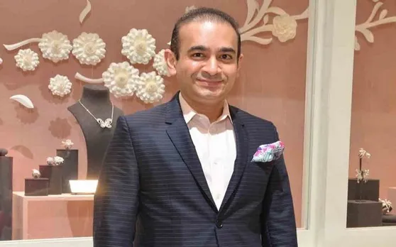 लंदन में नीरव मोदी की गिरफ्तारी पर सियासी वार-पलटवार शुरू, कांग्रेस का सवाल- देश से जाने किसने दिया था?