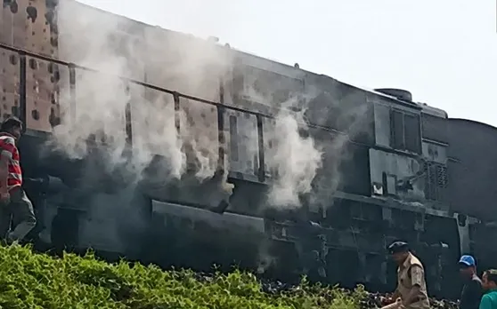 West Bengal : धुआं-धुआं हुई चंडीगढ़-डिब्रूगढ़ एक्सप्रेस, मची अफरातफरी, दो यात्री की मौत